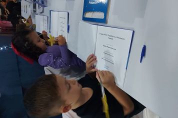 Foto - Noite de Autógrafos na Pré-Escola Luzia Sanches Diniz celebra educação, cultura e criatividade