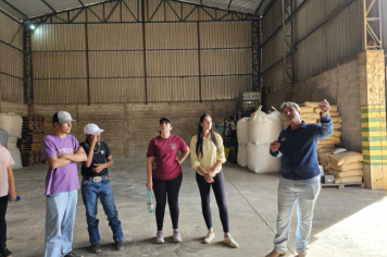 Foto - Visita técnica aproxima jovens da excelência na cafeicultura no Facanali Cafés