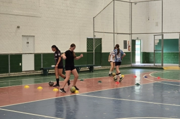 Foto - Treino de Futsal Feminino