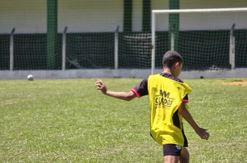Foto - Treino de Futebol de Campo (Crianças e Adolescentes)