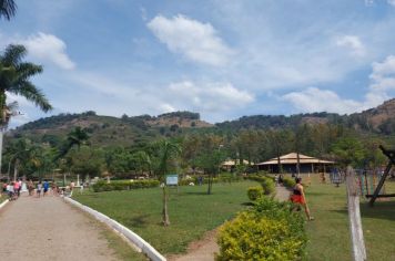 Foto - Dia das Crianças no Lago Municipal de Albertina: Um Dia de Diversão e Alegria