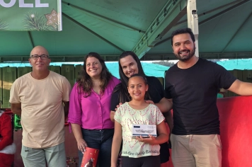 Foto - Natal na Praça – Albertina de Luz 2025