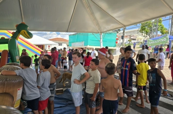 Foto - Natal na Praça – Albertina de Luz 2025