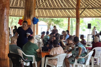 Foto - Visita das Residências Terapêuticas ao Parque do Lago