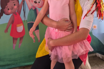 Foto - Uma semana inesquecível de cores, fantasia e sorrisos na Creche Municipal Tereza Rossi