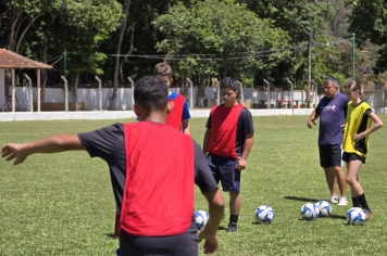 Foto - Treino de Futebol de Campo (Crianças e Adolescentes)
