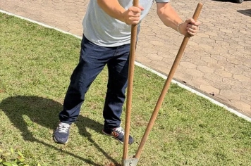 Foto - início do Projeto de Arborização Urbana