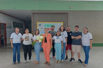 Foto - Feira de Conhecimento: Escola Municipal Antônio Ferreira