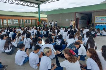 Foto - Feira de Conhecimento: Escola Municipal Antônio Ferreira