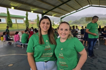 Foto relacionada - Festa e integração marcam o dia de churrasco na Escola Municipal Antônio Ferreira