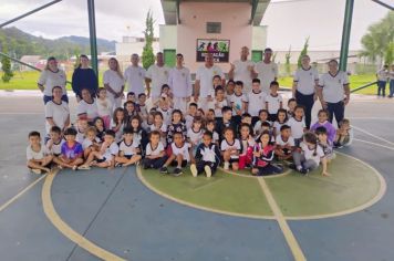 Foto - Capoeira Transforma Semana da Consciência Negra na Escola Antônio Ferreira