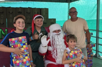 Foto - Natal na Praça – Albertina de Luz 2025