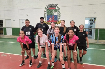 Foto - Treino de Futsal Feminino