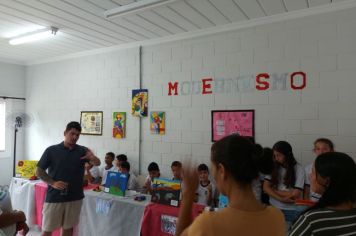 Foto - Feira de Conhecimento: Escola Municipal Antônio Ferreira