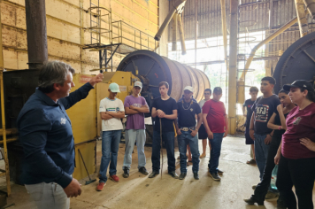 Foto - Visita técnica aproxima jovens da excelência na cafeicultura no Facanali Cafés