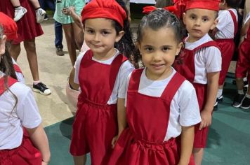 Foto - Formatura dos Pequenos da Creche Municipal Tereza Rossi