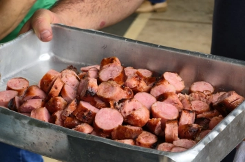 Foto - Churrasco na Escola Municipal Antonio Ferreira