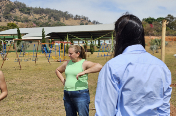 Foto - Plantio de Árvores  (Dia da Árvore | Escola Antonio Ferreira)