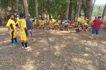 Foto - Cruzeirinho Empata com Folha Seca e Atletas Recebem Certificados de Participação