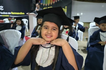 Foto - Formatura Pré-Escola Luzia Sanches Diniz