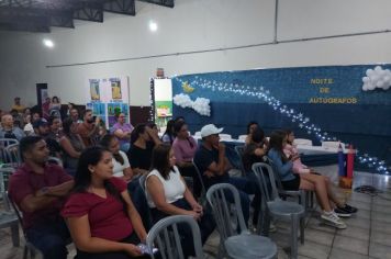 Foto - Noite de Autógrafos na Pré-Escola Luzia Sanches Diniz celebra educação, cultura e criatividade