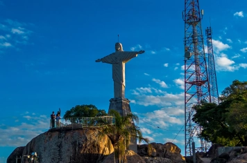 Caminhada Subida do Cristo convida Albertina para começar o dia com energia e união