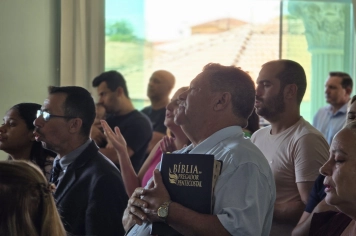 Quando o coração fala mais alto: culto marca um encerramento de gratidão e um recomeço de fé em Albertina