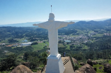 Albertina prepara dois dias de festa para celebrar 63 anos com música e energia na praça