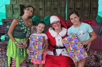 Albertina de Luz 2025 se despede com praça lotada, presentes para as crianças e um Natal que virou memória