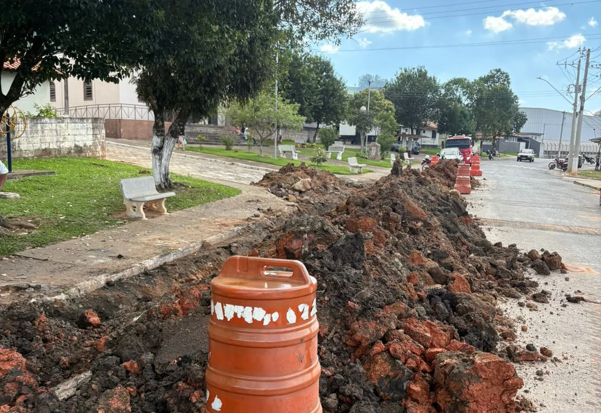 Trecho em Obras na Avenida Luiz Ferrari, Reduza a Velocidade e Dirija com Atenção