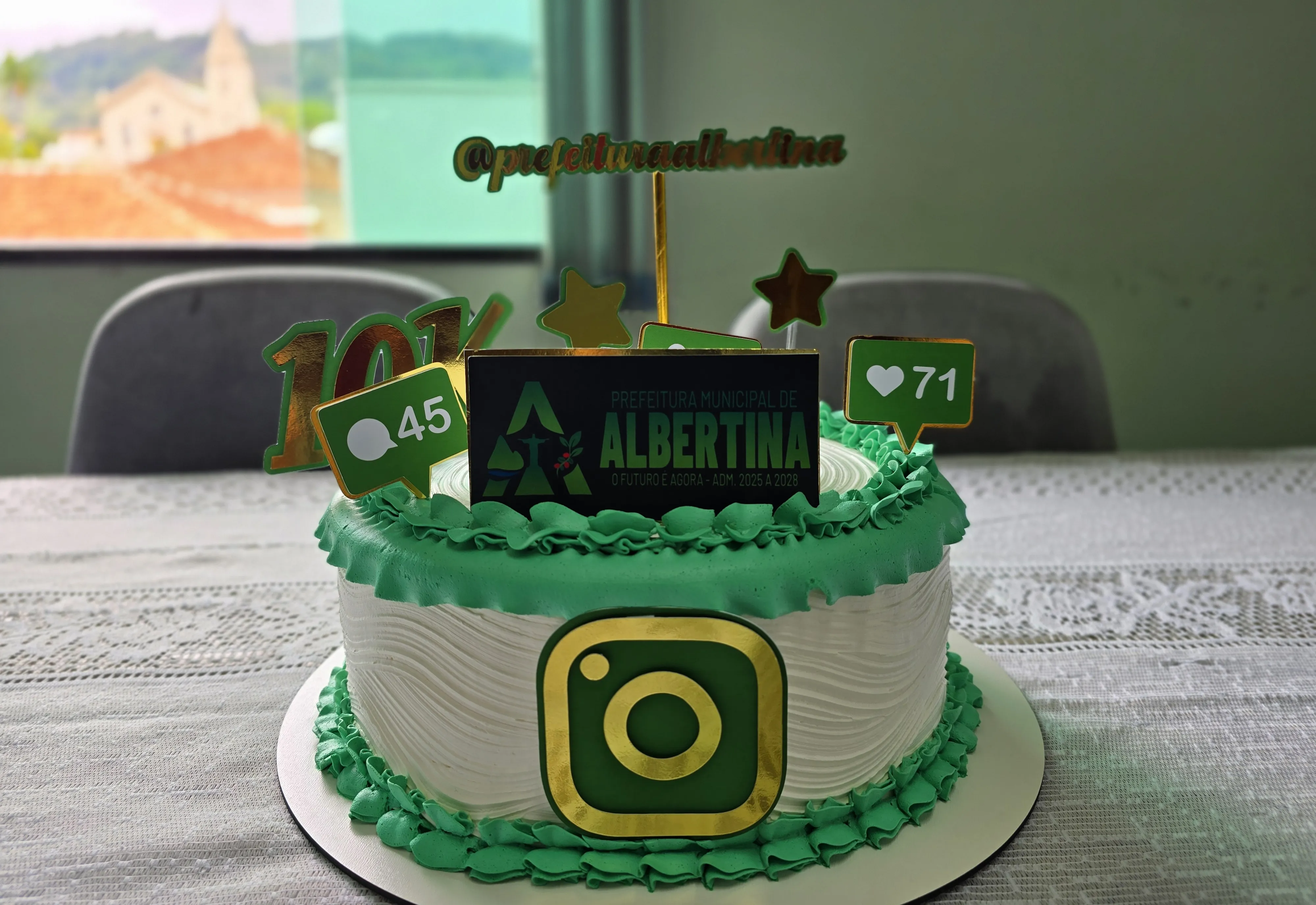 Albertina ultrapassa 10 mil seguidores e fortalece a comunicação com a população